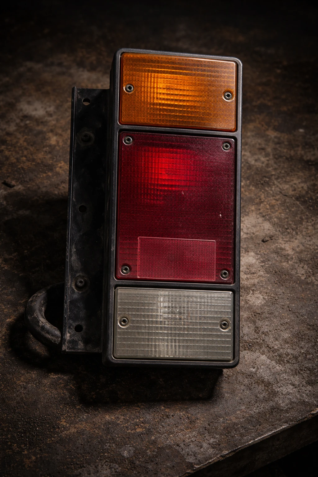 چراغ خطر ایسوزو ژاپنی سمت شاگرد