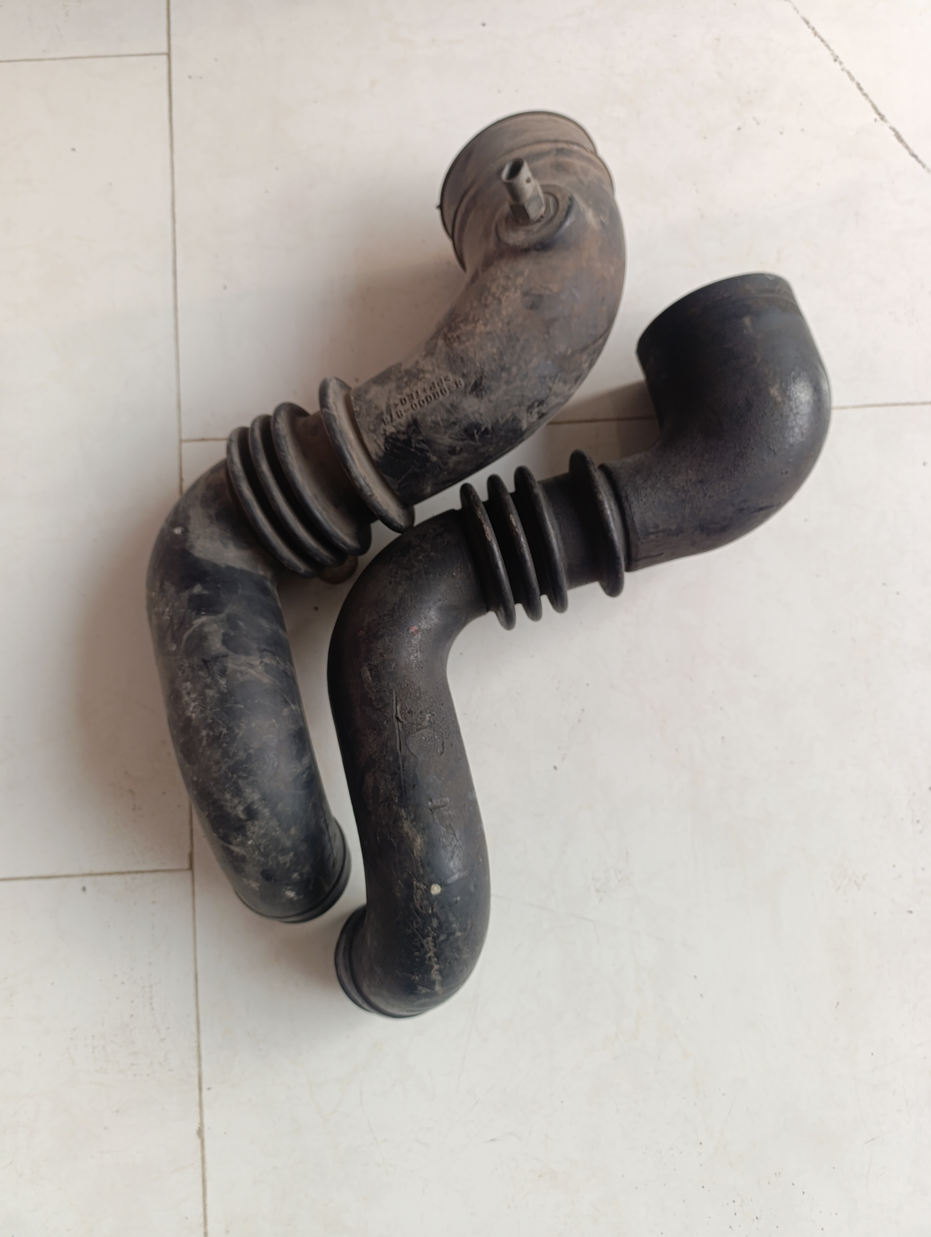 لوله سوپر به هواکش ایسوزو ۶ تن استوک ژاپنی